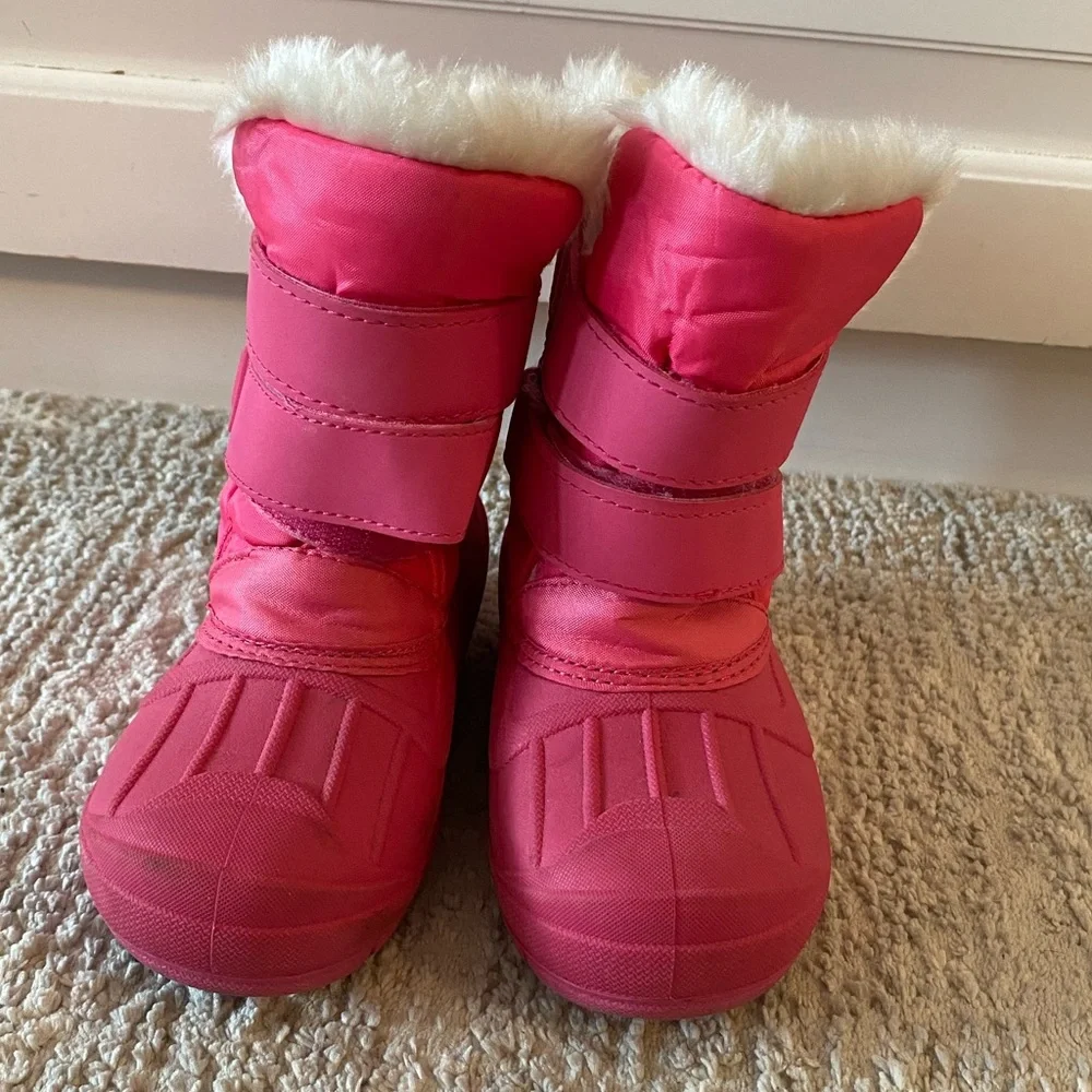 Cat & Jack Girls Pink Snow Boots Size 10